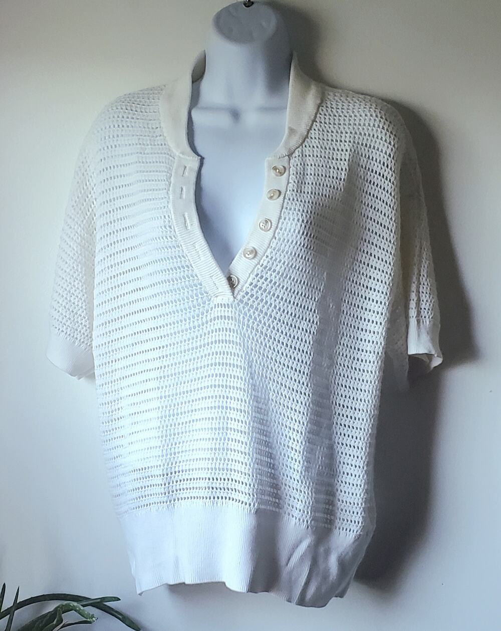 Varley Cream VNeck Open Knit Cotton Shirt Womens Medium Beachy Preppy Coastal